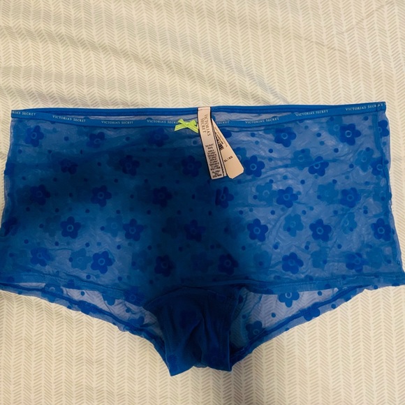 NWT Victoria’s Secret Boy Short/Shorty Panties in Mesh Daisy - Picture 8 of 13